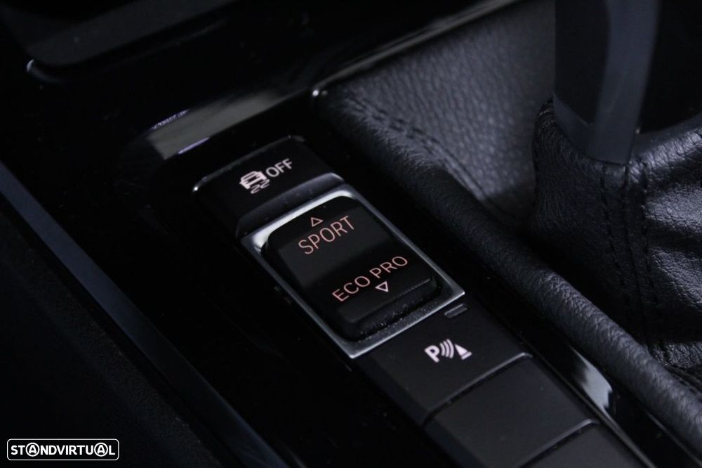 BMW X1 16 d sDrive Auto xLine - 29