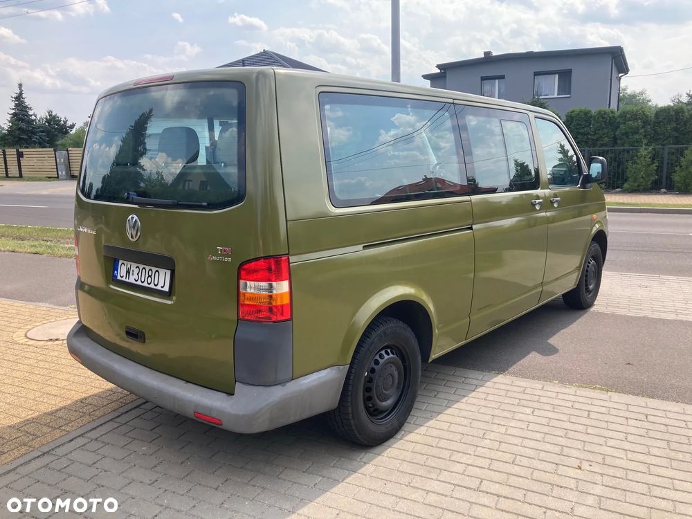 Volkswagen Caravelle - 3