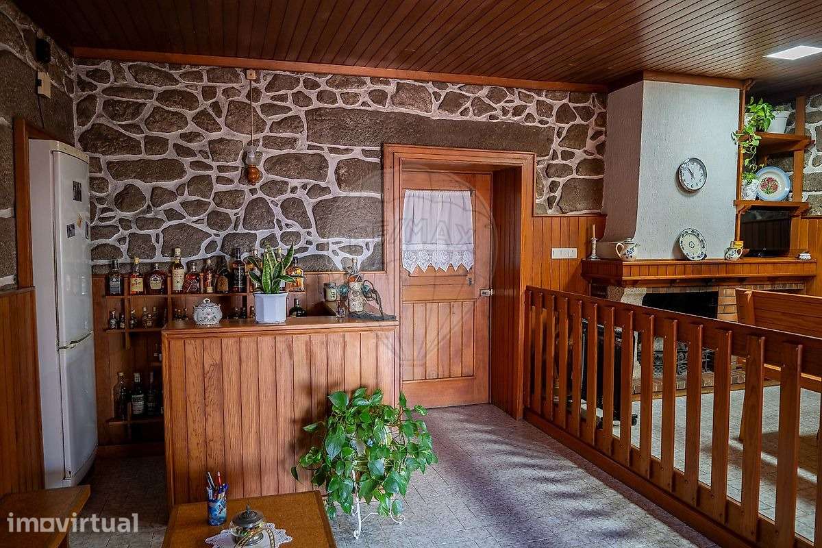Moradia Rústica em Pedra com Terreno de 2.339 m² - Grande imagem: 5/48