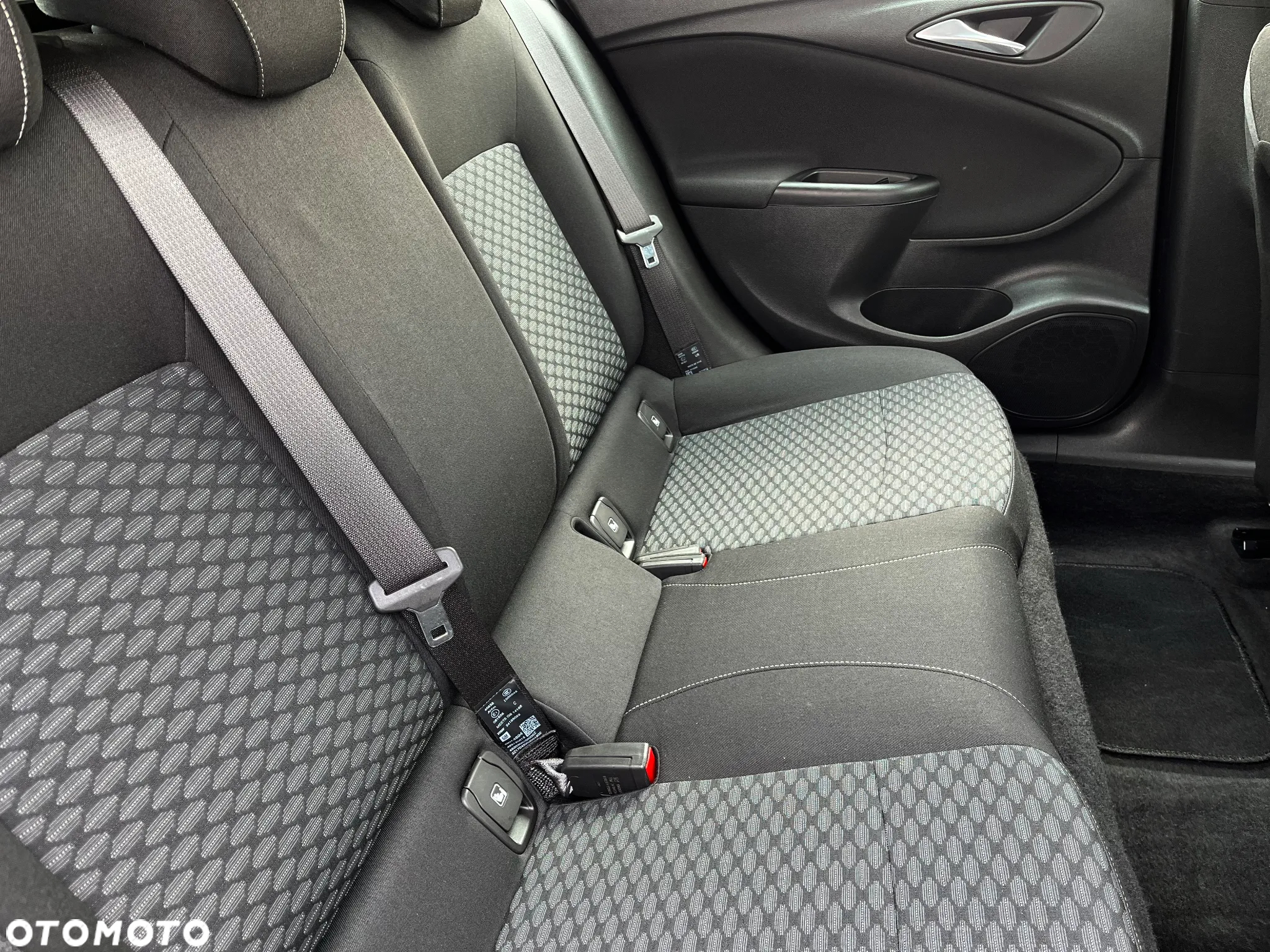 Opel Astra 1.4 Turbo Sports Tourer Edition - 33