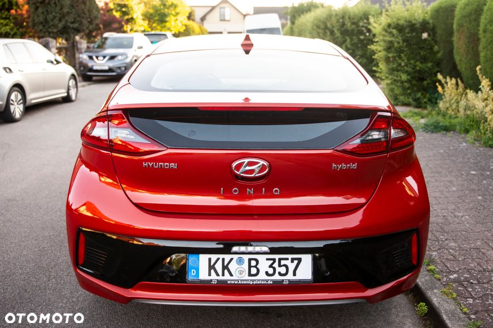 Hyundai IONIQ 1.6 GDI Premium - 13