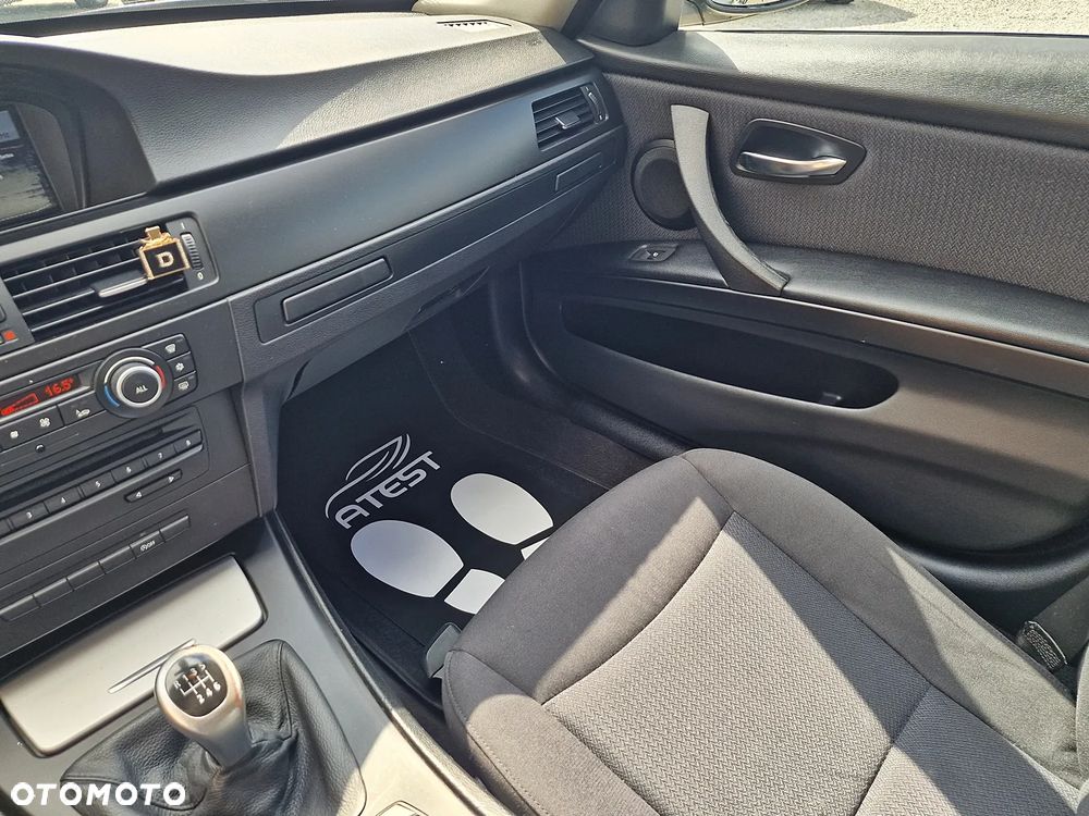 BMW Seria 3 316d - 17