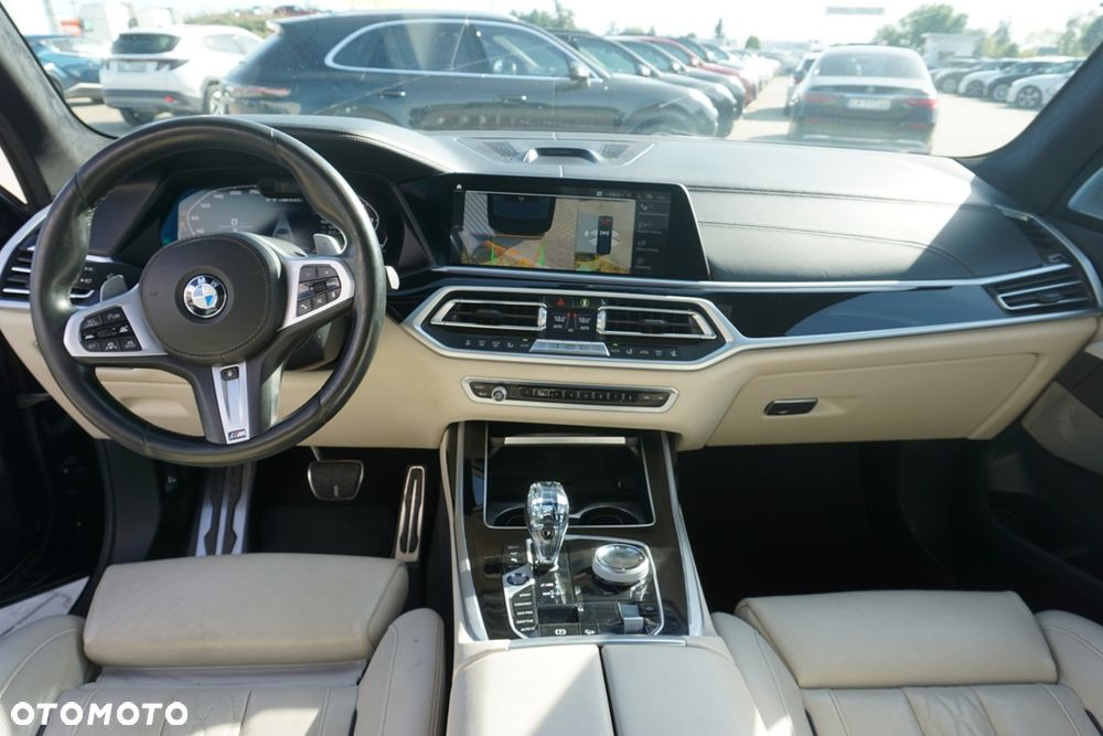 BMW X7 - 15