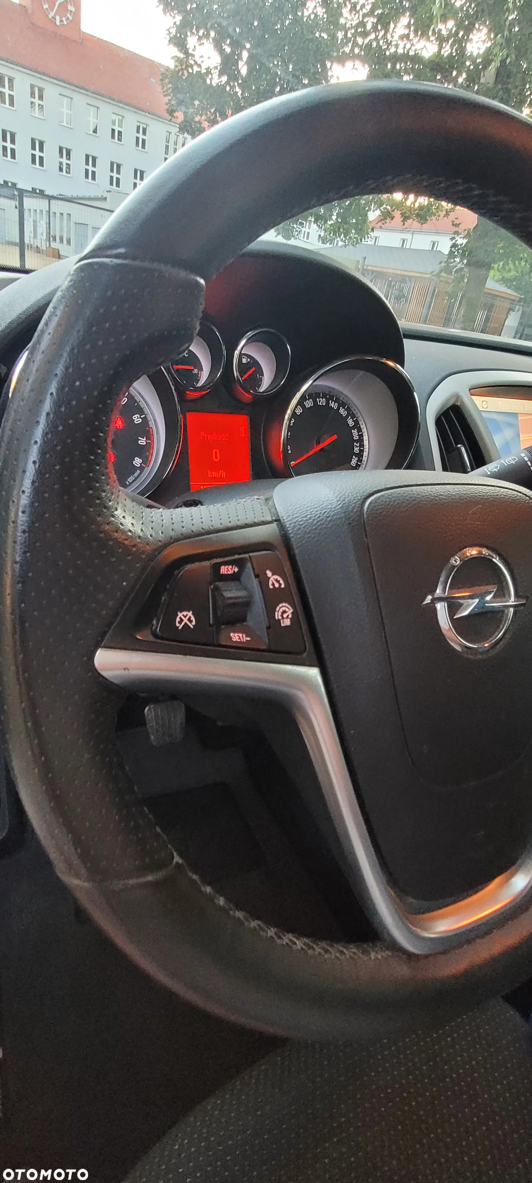 Opel Astra GTC 1.4 Turbo - 15