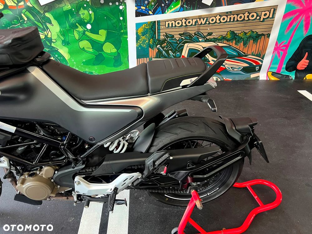 Husqvarna Svartpilen - 20