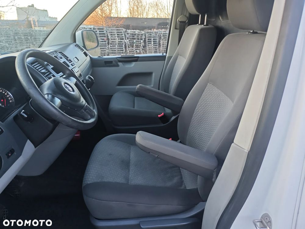 Volkswagen TRANSPORTER T5 - 9