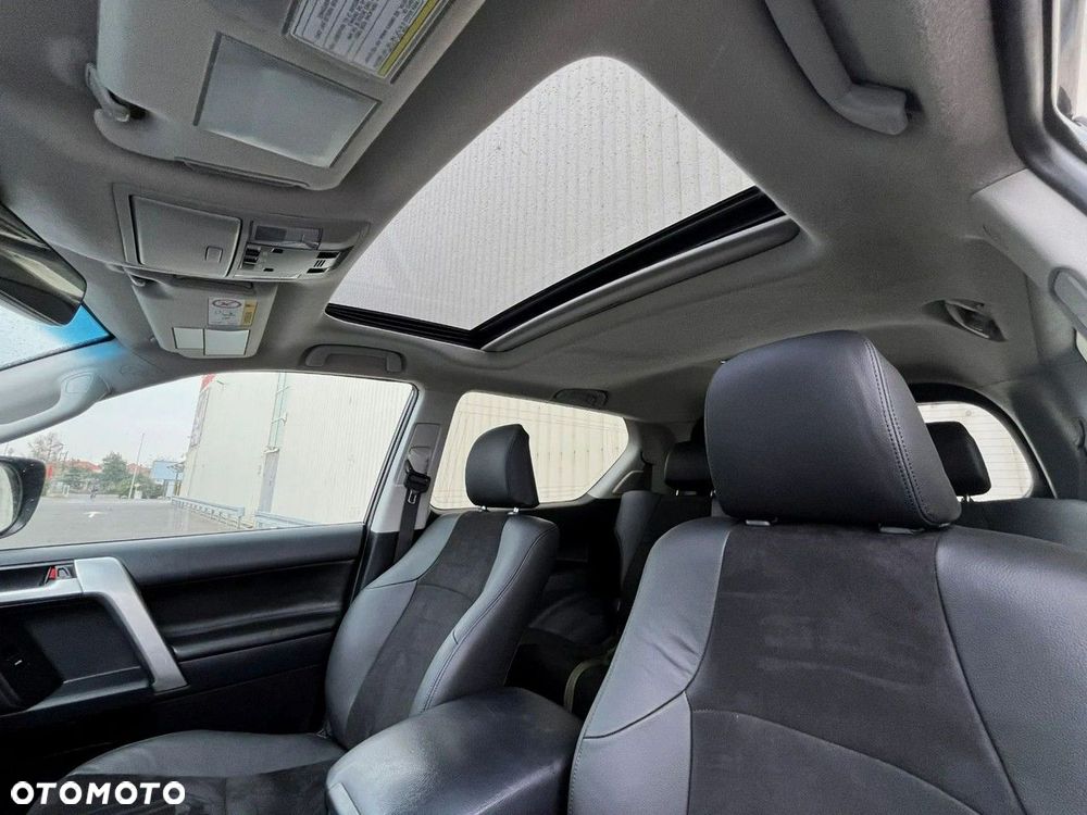 Toyota Land Cruiser 2.8 D-4D Automatik Executive - 27