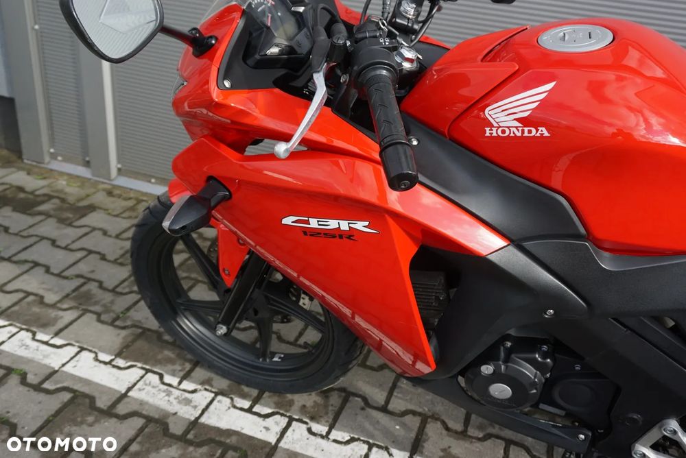 Honda CBR - 16