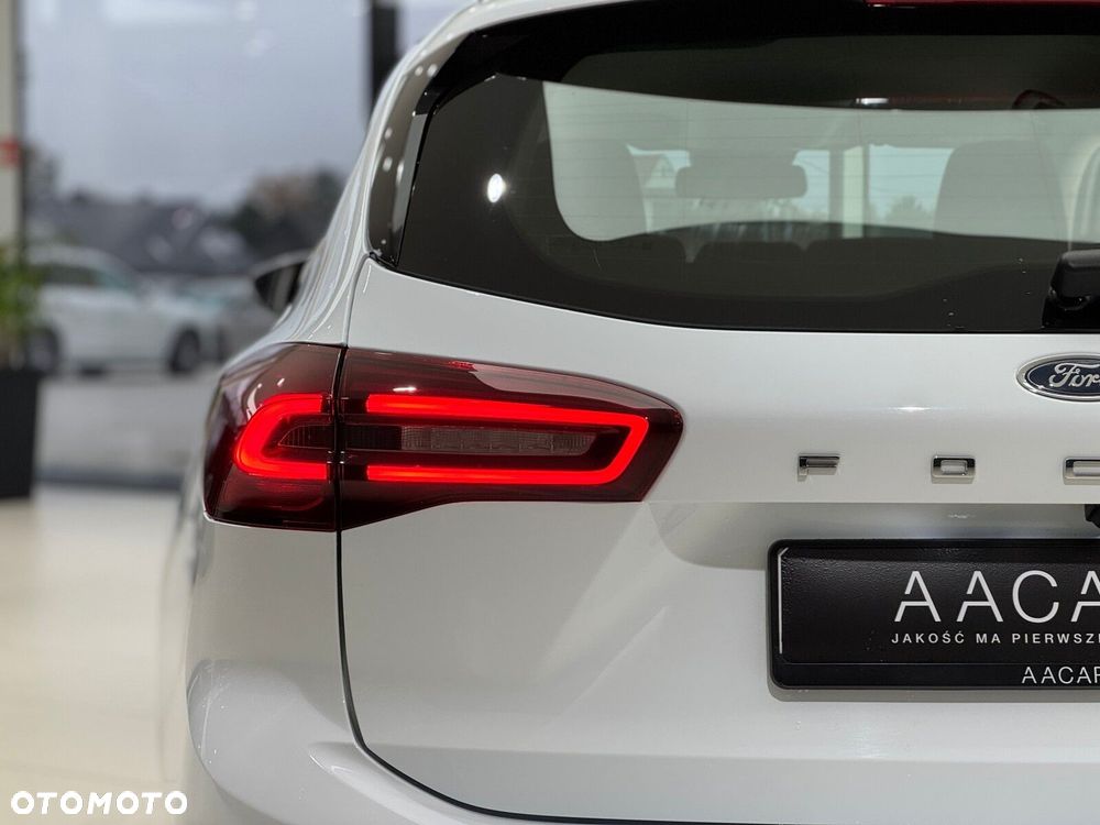 Ford Focus 1.0 EcoBoost Titanium - 39