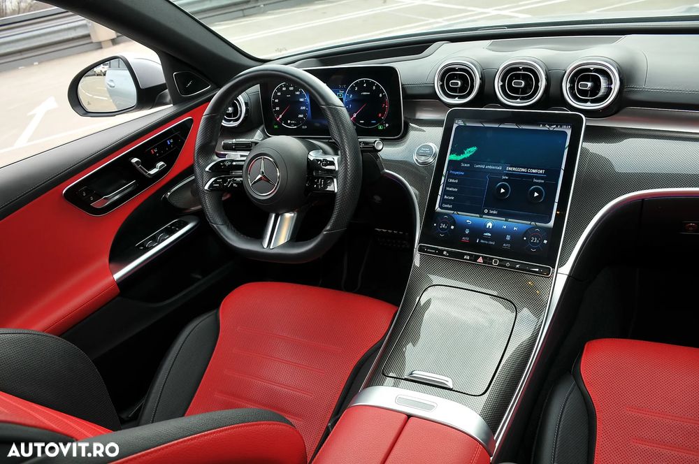 Mercedes-Benz C 300 4MATIC 9G-TRONIC AMG Line - 12