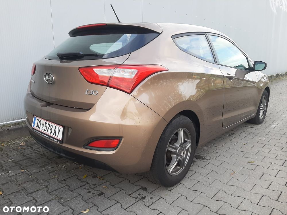 Hyundai i30 1.4 Premium - 3