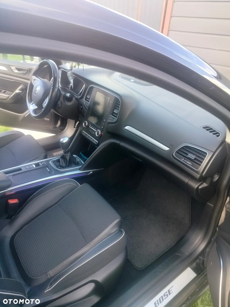 Renault Megane 1.2 Energy TCe Bose - 22