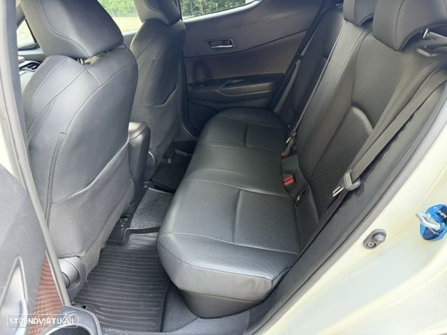 Toyota C-HR 1.8 Hybrid Exclusive+P.Luxury - 23