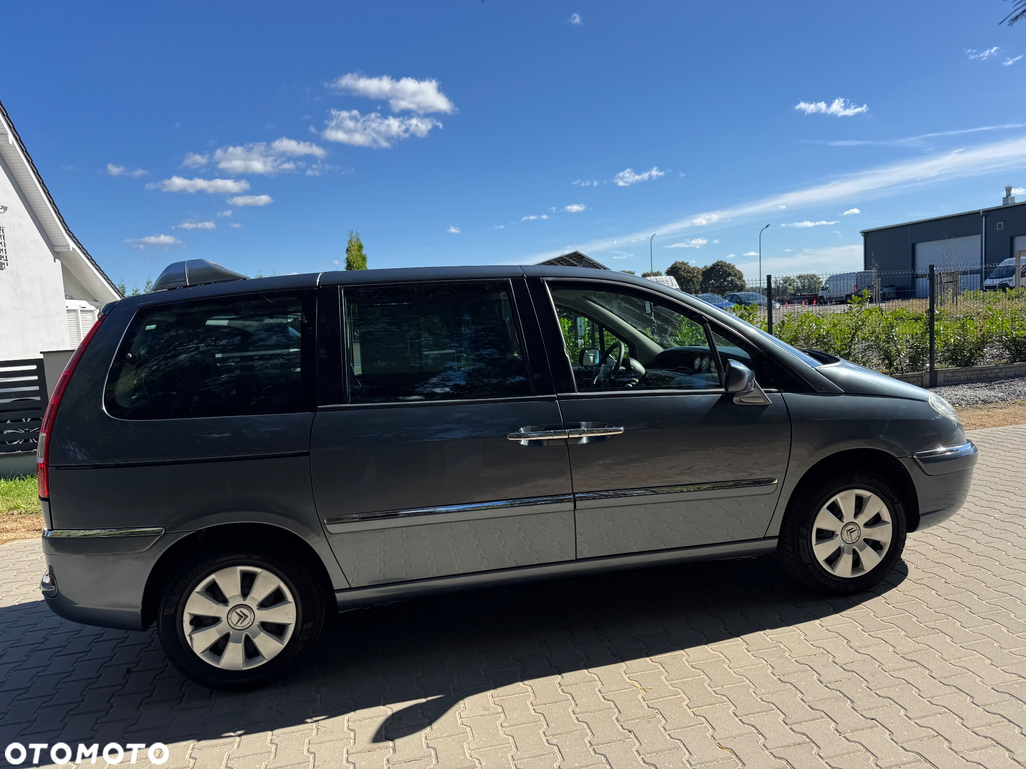 Citroën C8 2.0 16V Confort - 24