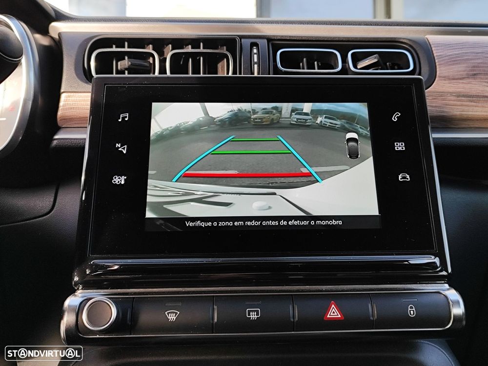 Citroën C3 1.5 BlueHDi Shine - 26