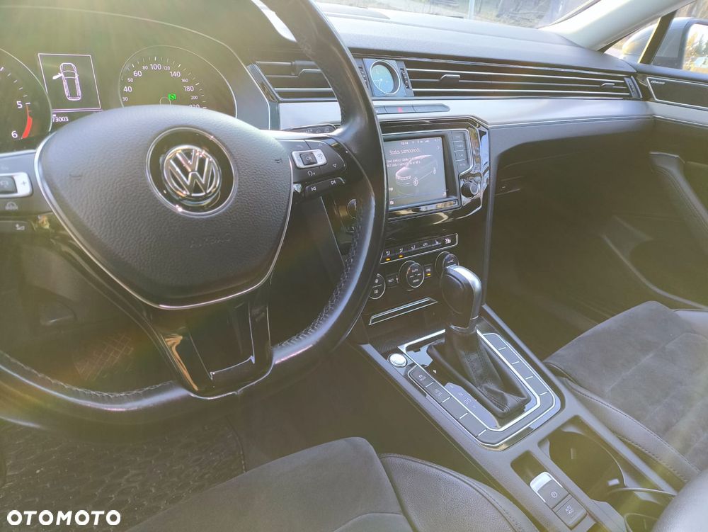 Volkswagen Passat - 5