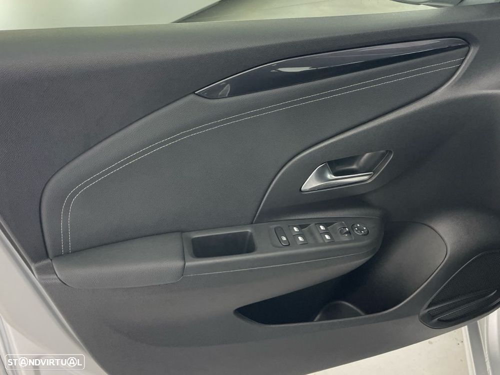 Opel Corsa 1.2 T Elegance — fotografia 17