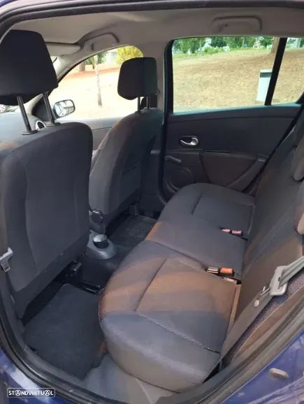 Renault Clio 1.2 16V Dynamique S - 7