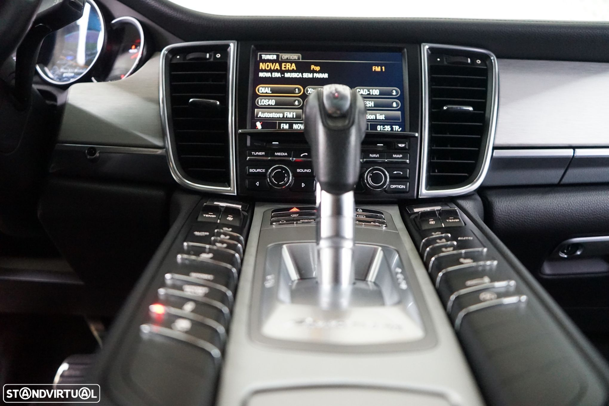 Porsche Panamera Platinum Edition - 44