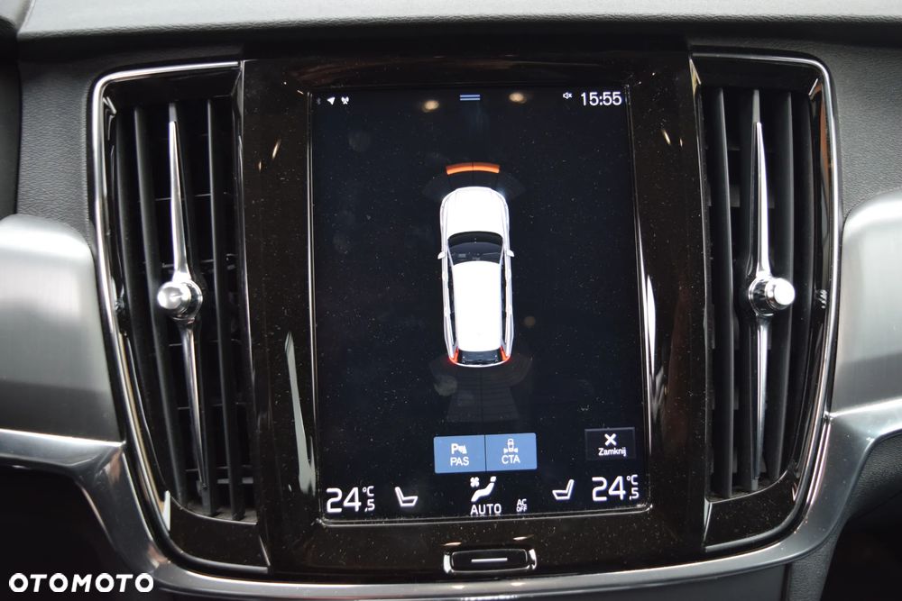Volvo V90 D3 Momentum Pro - 24