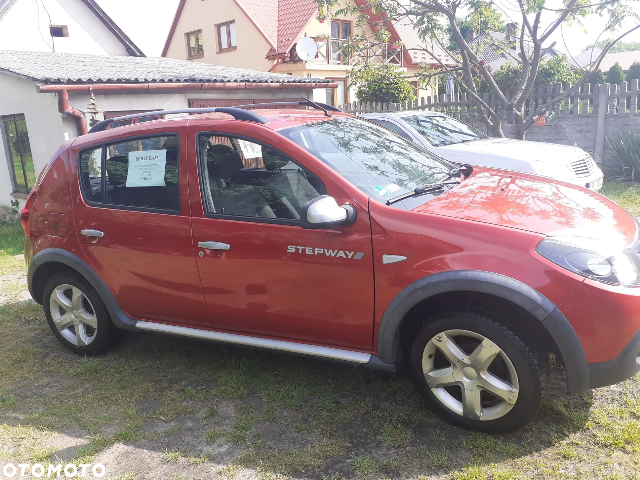 Dacia Sandero Stepway 1.6 - 7