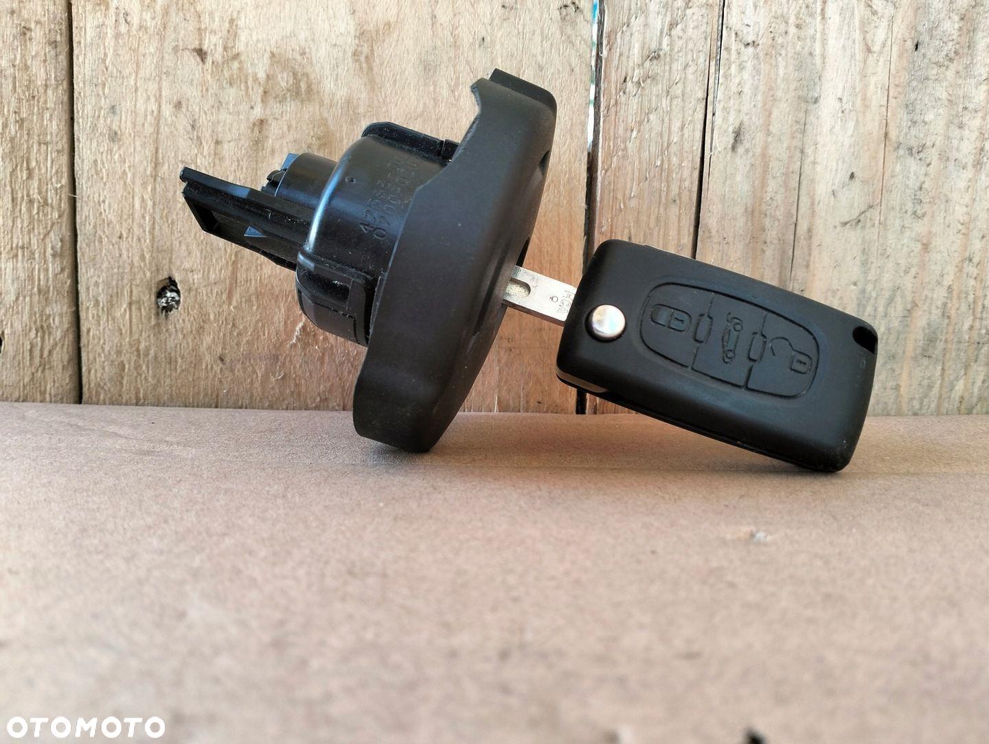 KOREK WLEWU PALIWA KLUCZYK CITROEN C5 III X7 HDI 220301332 42565-00 - 5