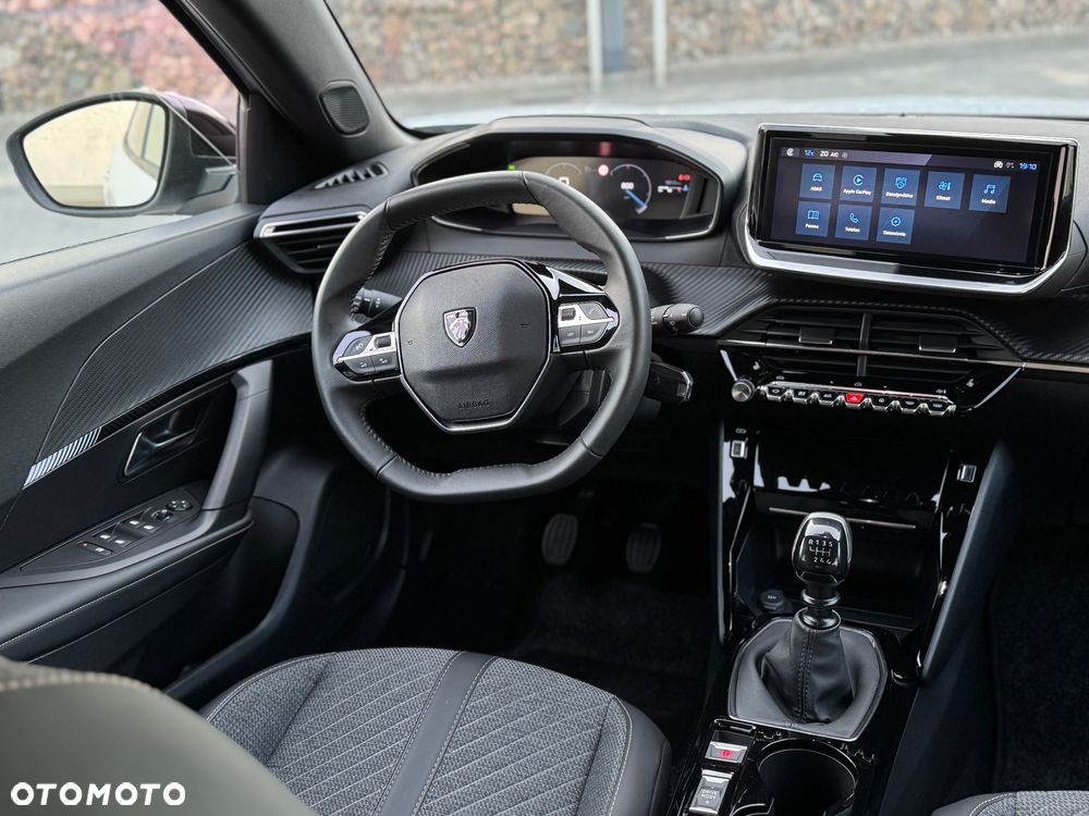 Peugeot 2008 PureTech 100 Allure S&S BVM6 - 10