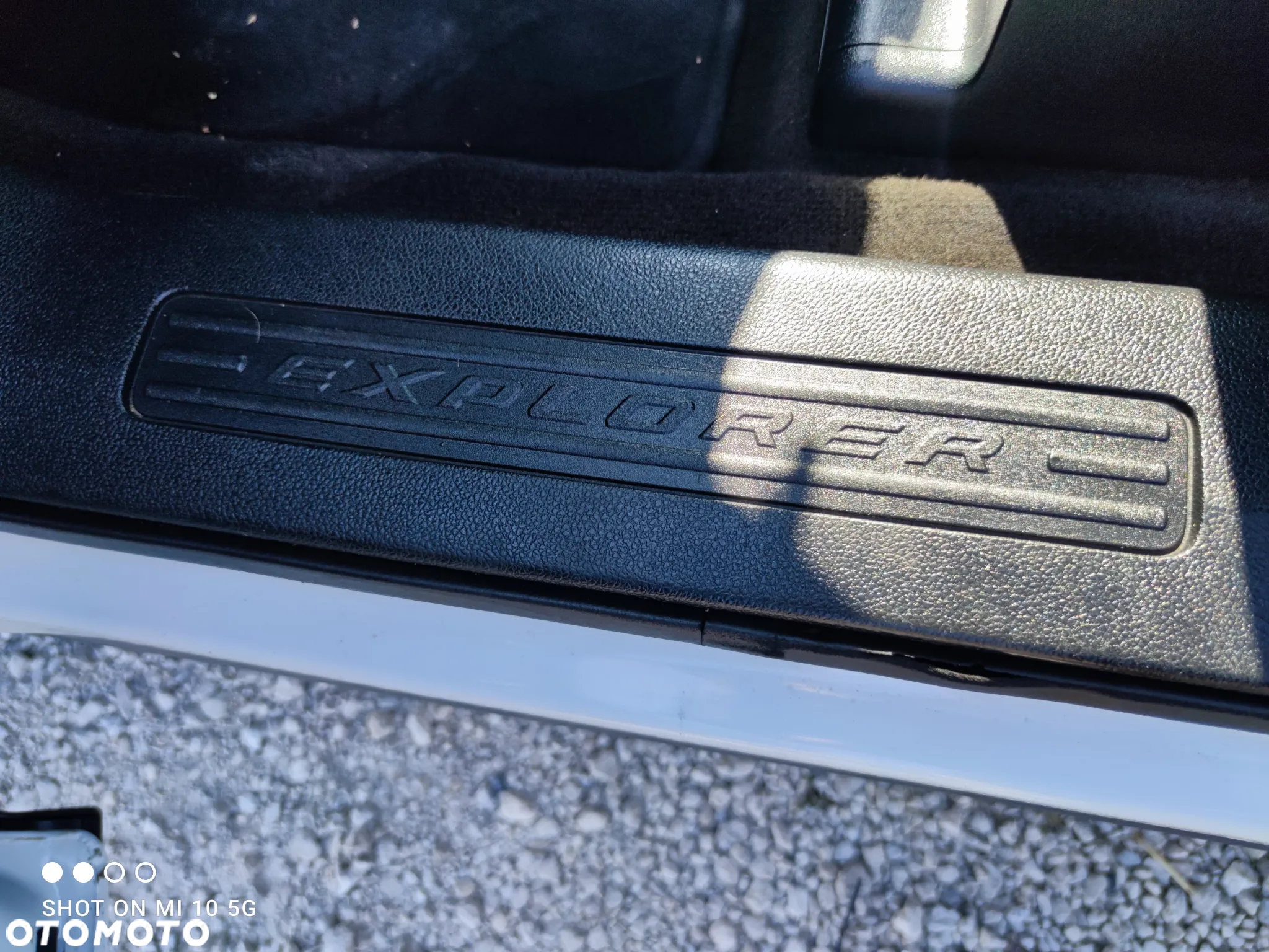 Ford Explorer - 21