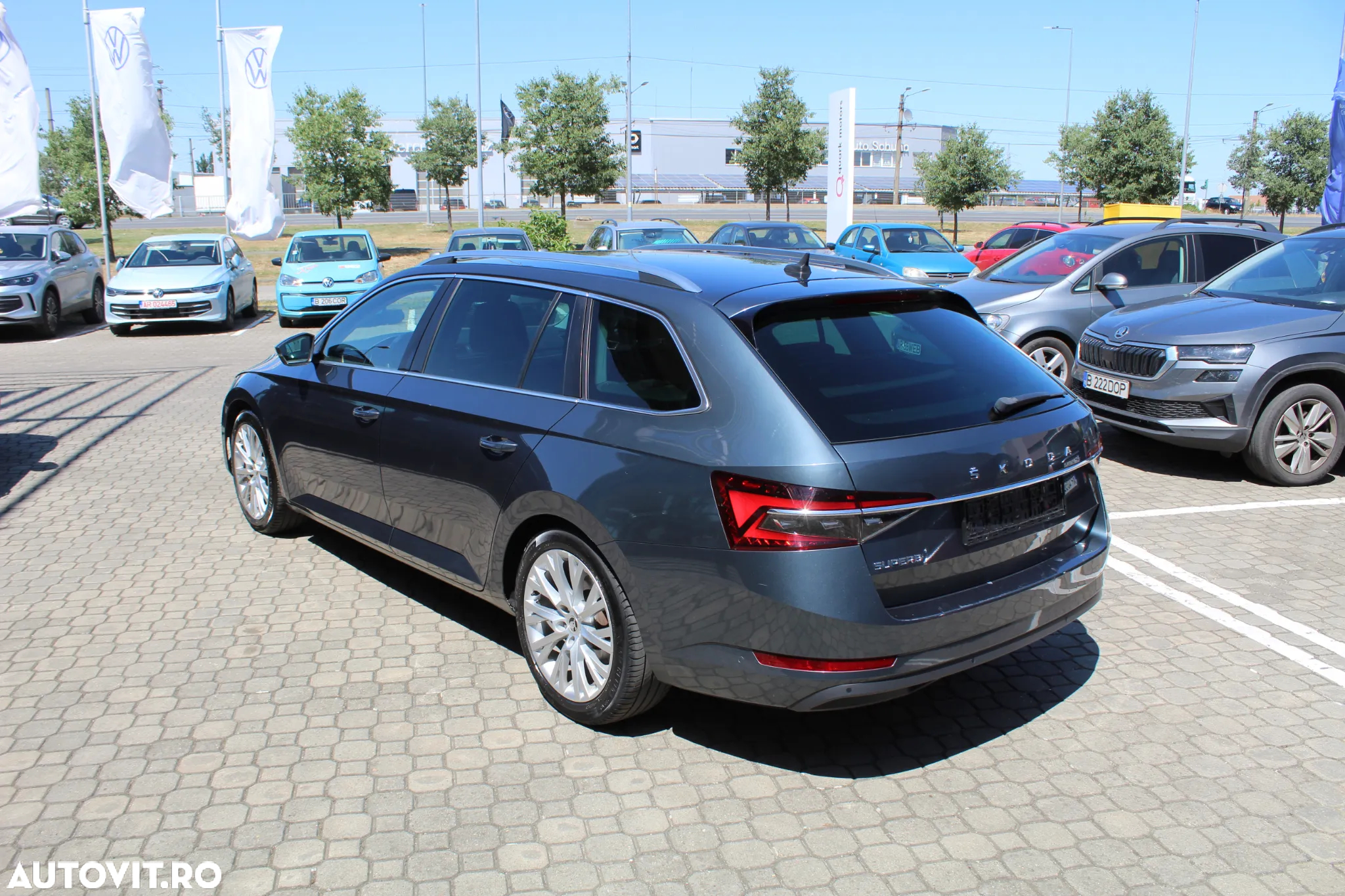 Skoda Superb Combi 2.0 TDI DSG Style - 8