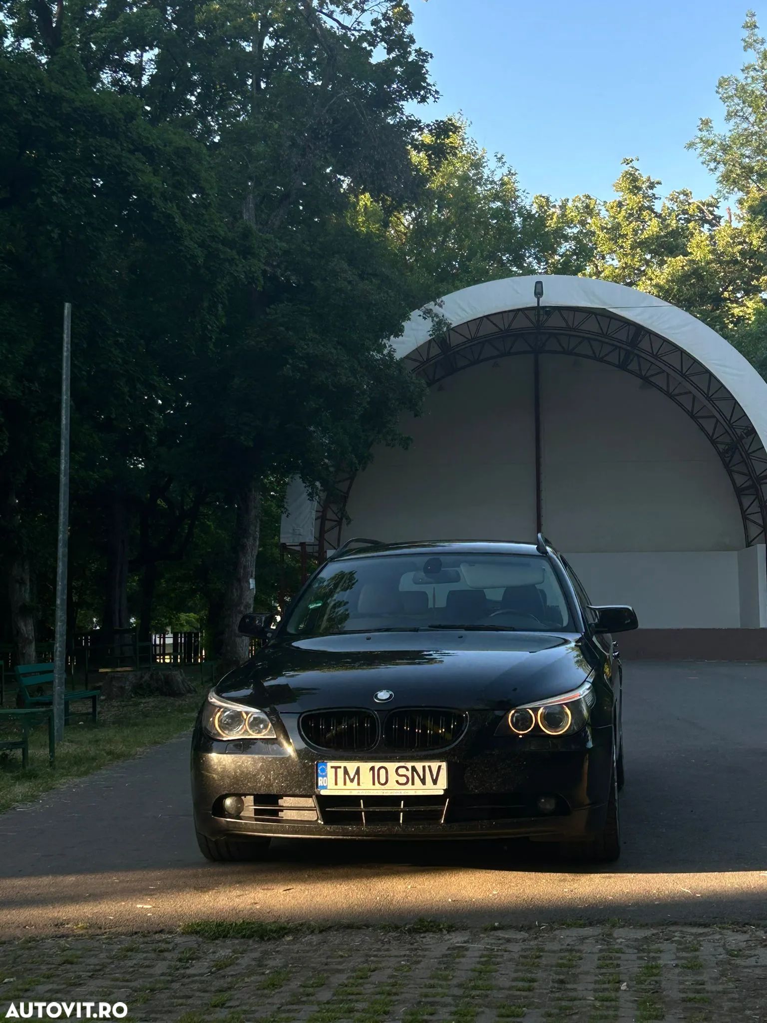 BMW Seria 5 525d Touring Aut. - 1