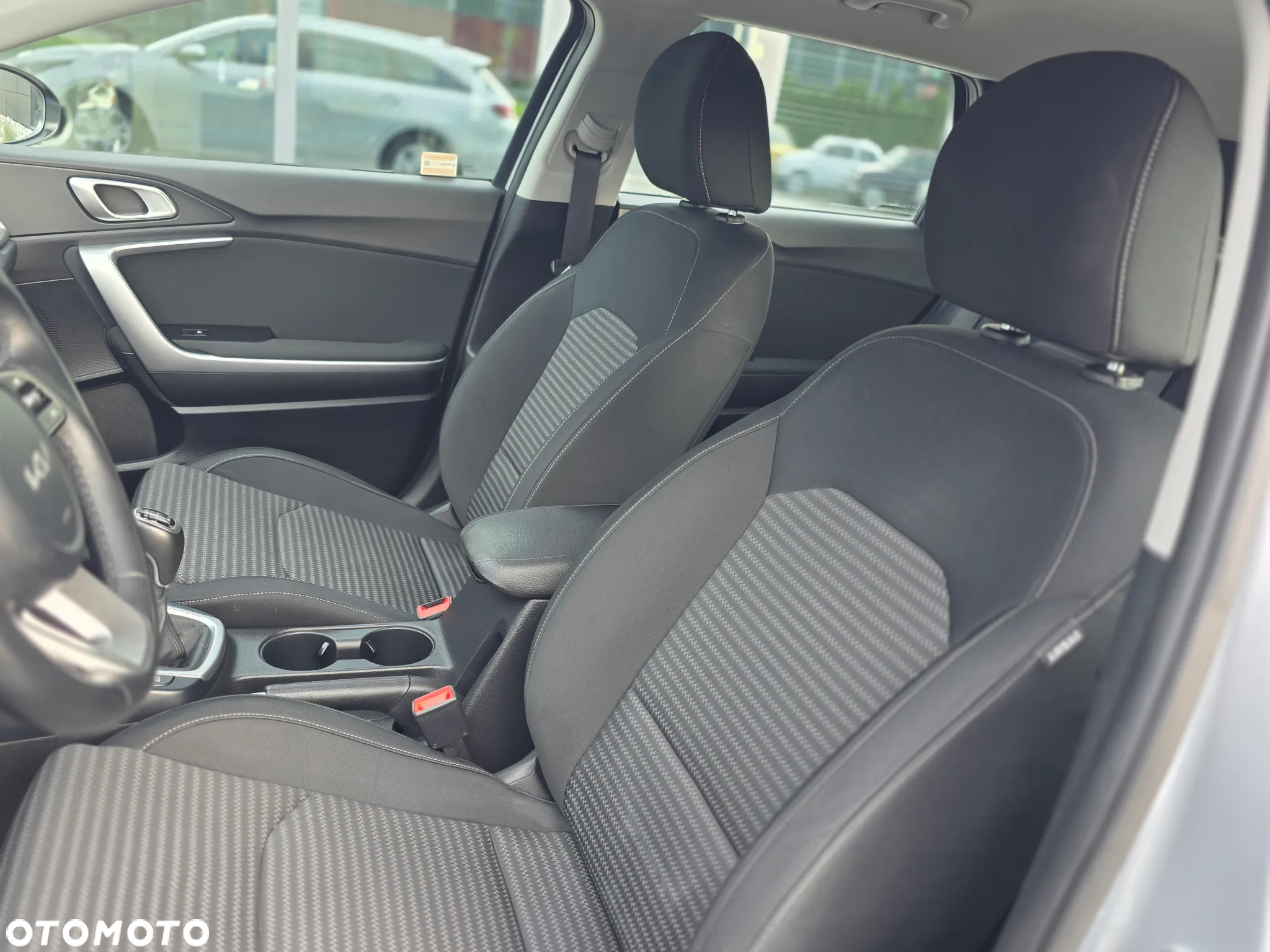 Kia Ceed 1.5 T-GDI L Business Line - 26