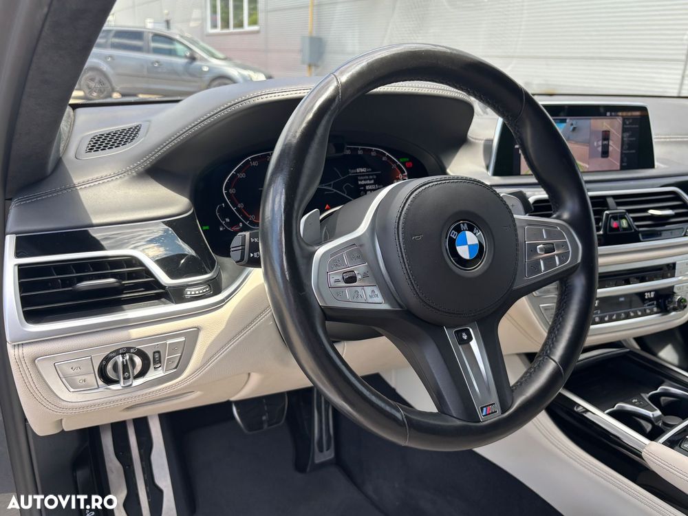 BMW Seria 7 750i xDrive - 15