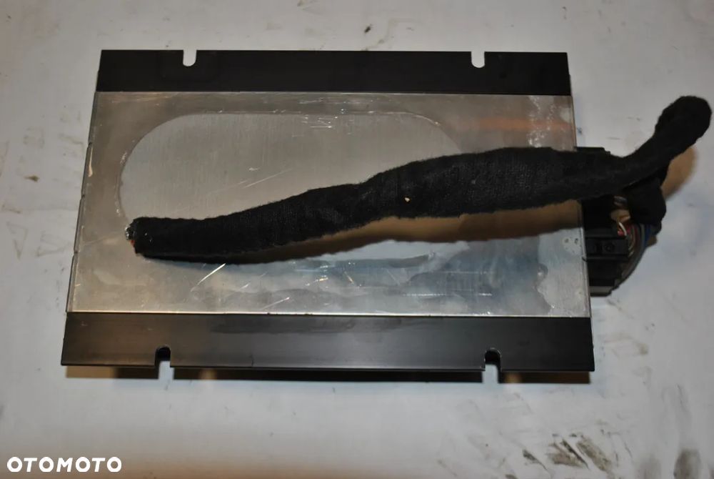 WZMACNIACZ RADIA AUDIO 7L VW TOUAREG 05r - 2