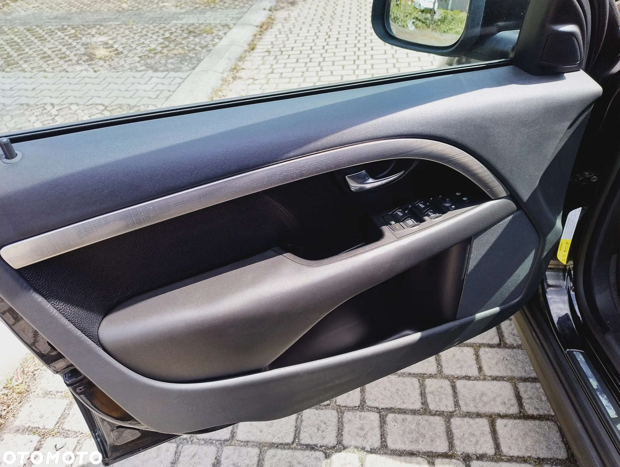 Volvo V70 2.5T Summum - 11
