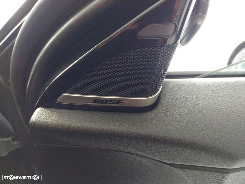 Infiniti Q30 - 16