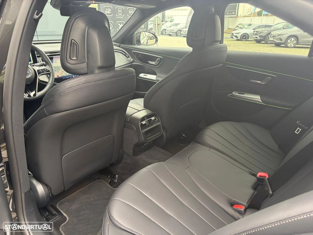 Mercedes-Benz E 300 - 12