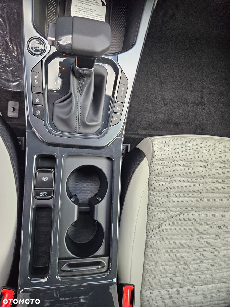 Kia XCeed 1.6 T-GDI Business Line DCT - 24