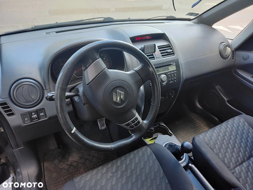 Suzuki SX4 1.6 GLX / Comfort - 10