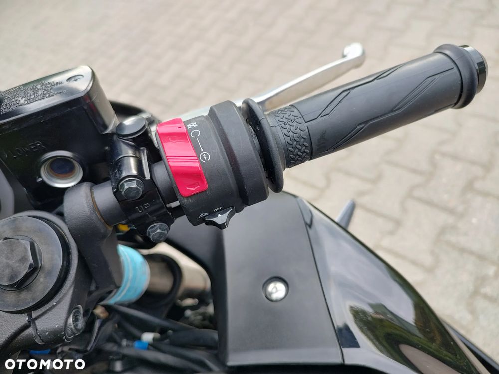 Yamaha R3 - 11