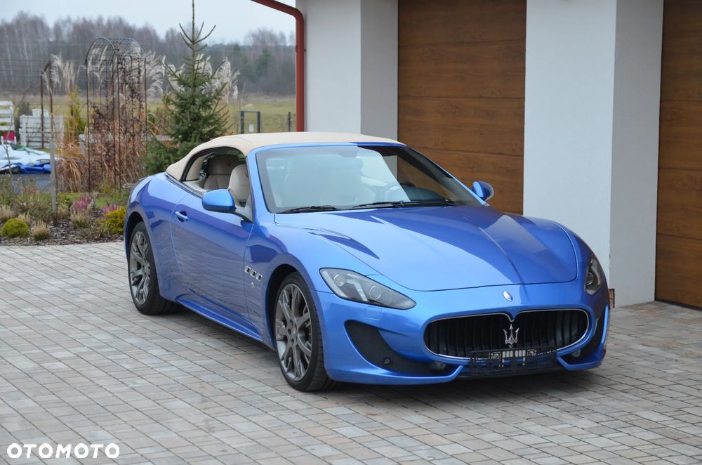 Maserati GranCabrio Sport - 14