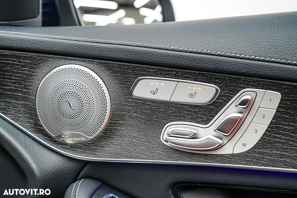 Mercedes-Benz GLC Coupe 300 e 4Matic 9G-TRONIC AMG Line Plus - 34