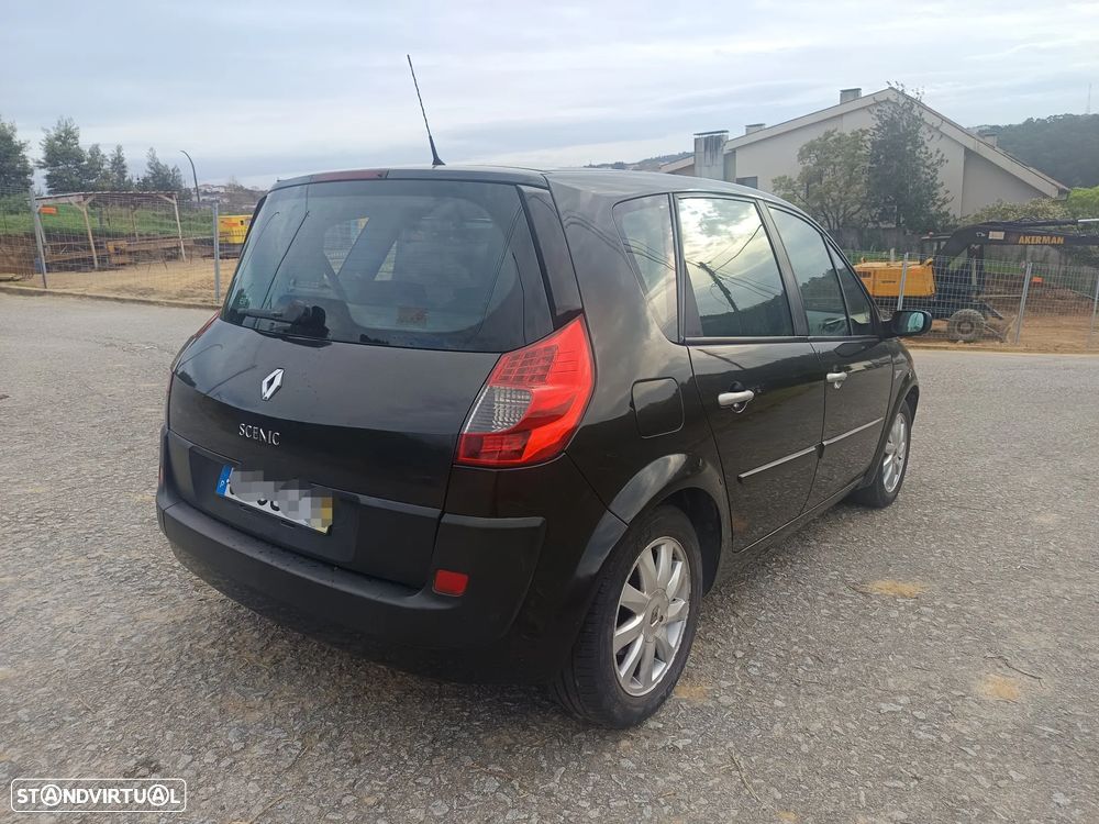 Renault Scénic 1.5 dCi Dynamique S - 8