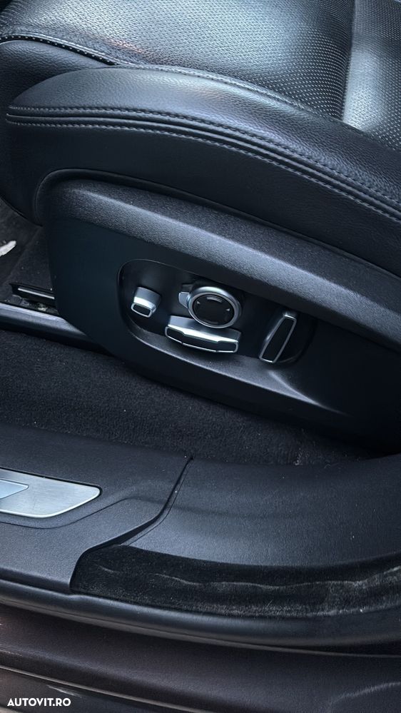 Jaguar F-Pace D200 AWD S - 16