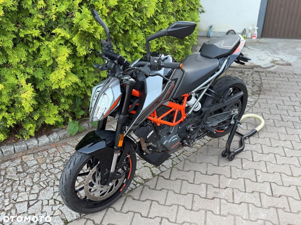 KTM Duke - 11