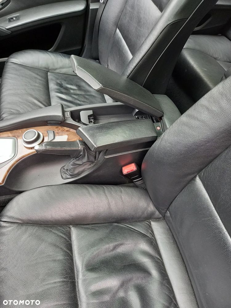 BMW Seria 5 530i - 5