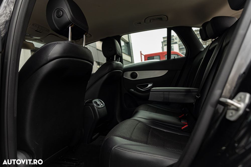 Mercedes-Benz GLC - 30