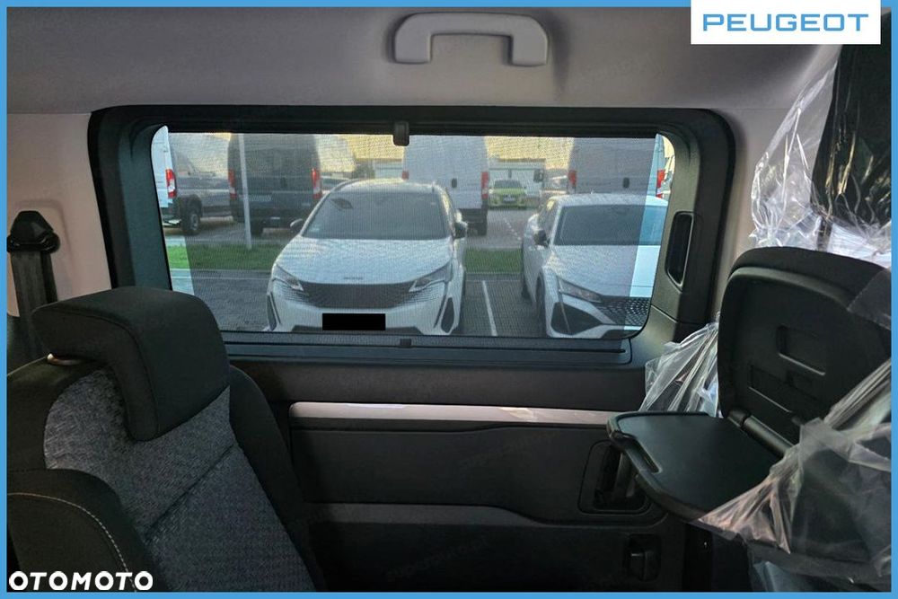 Peugeot Traveller - 14