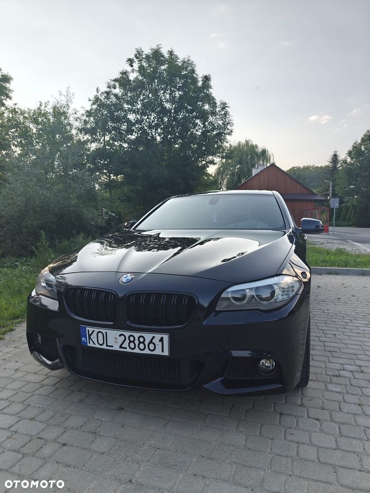 BMW Seria 5 525d - 12