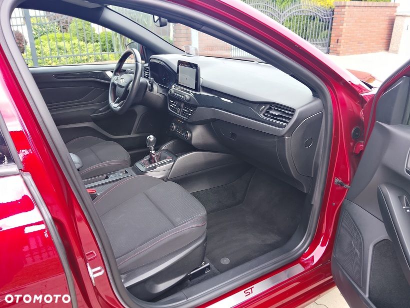 Ford Focus 1.5 EcoBoost STart-Stopp-System ST-LINE - 18