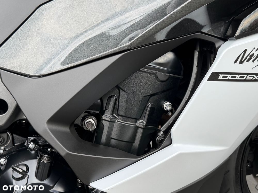 Kawasaki Ninja 1000 SX - 18